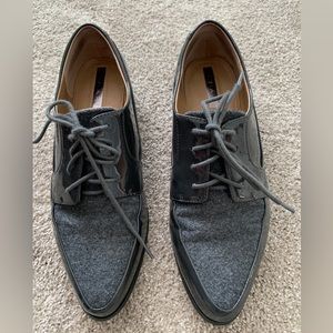 Tahari charcoal grey pointed toe oxfords 7.5
